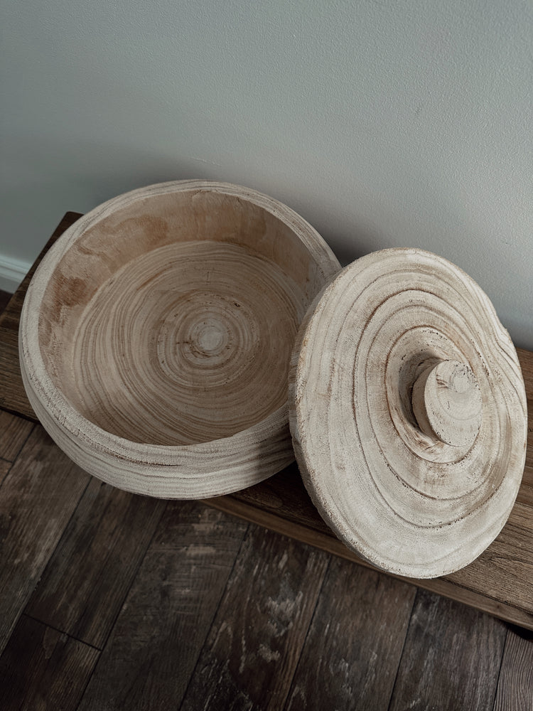 lidded large paulownia wood bowl