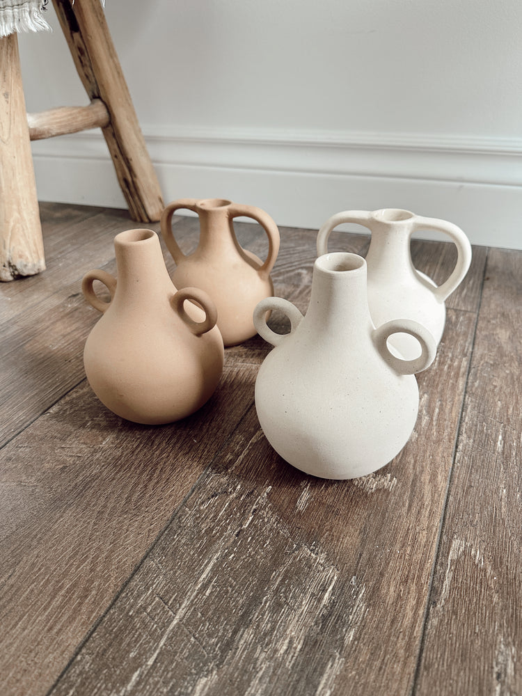 ceramic bobble vases in cream / small