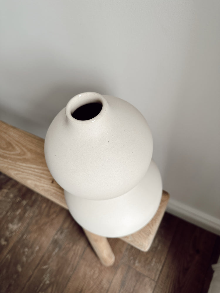 ceramic olio vase in cream / large