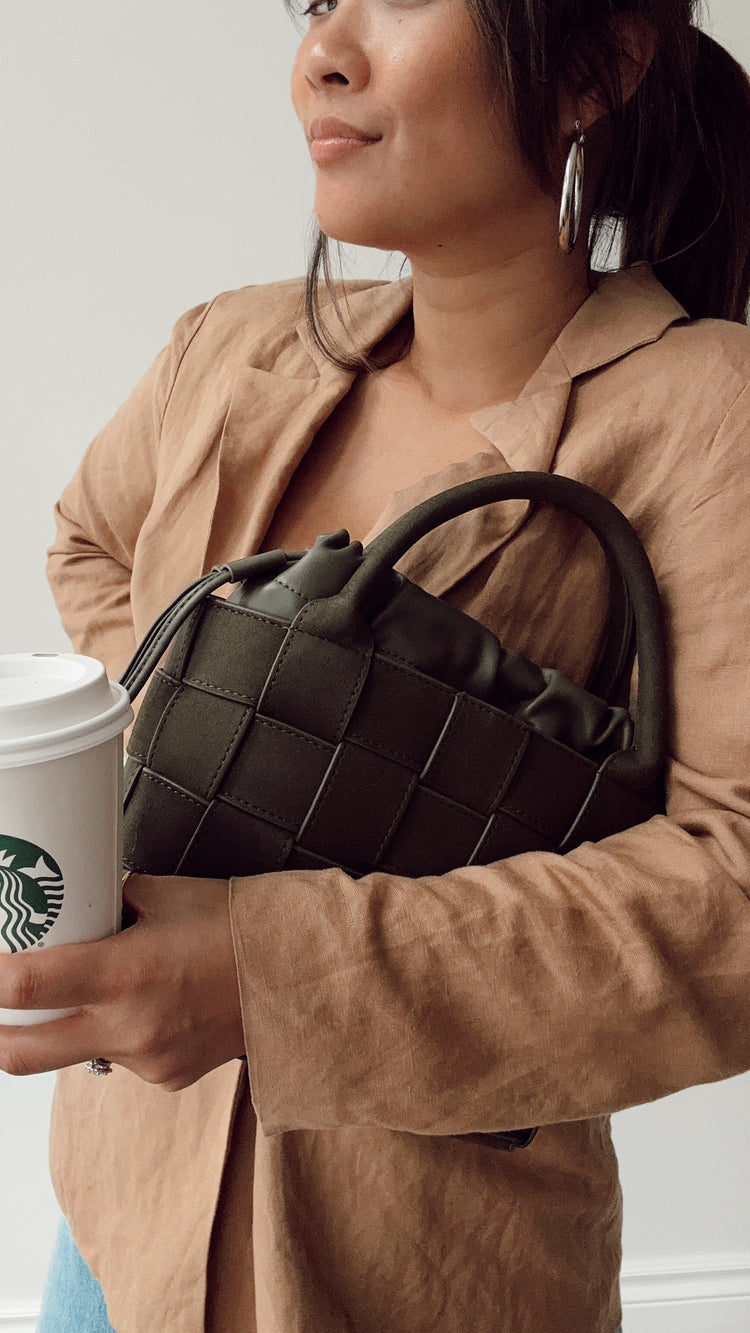 lyndsey woven handbag with crossbody strap