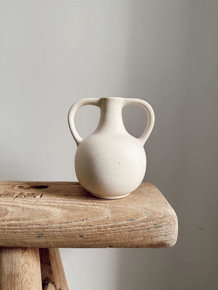 ceramic bobble vases in cream / small
