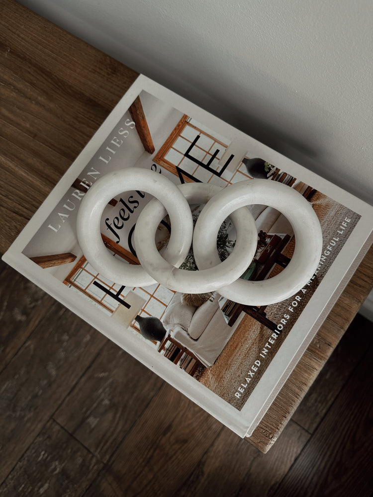 white marble chain