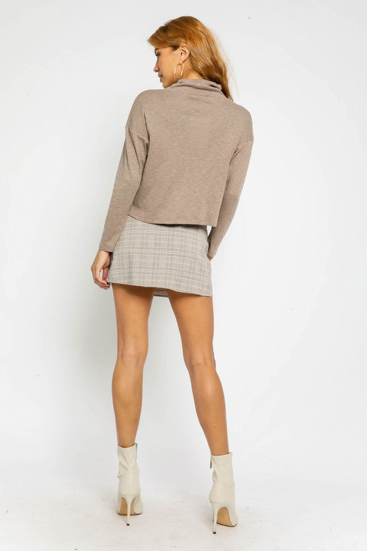 plaid mini skirt in grey