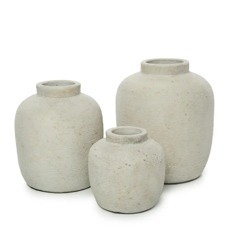 Peaky Vase in Concrete / small