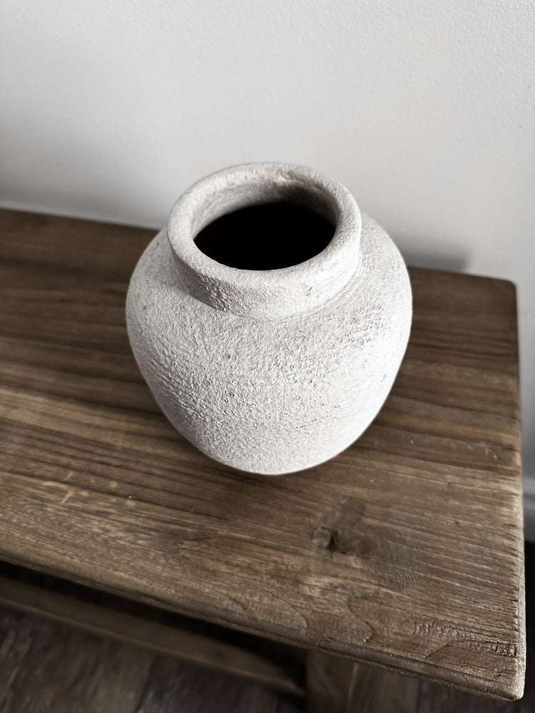 Peaky Vase in Concrete / small