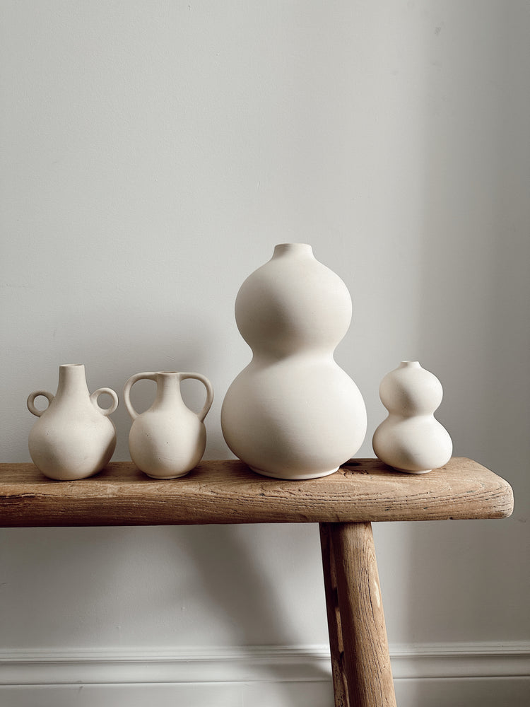 ceramic bobble vases in cream / small