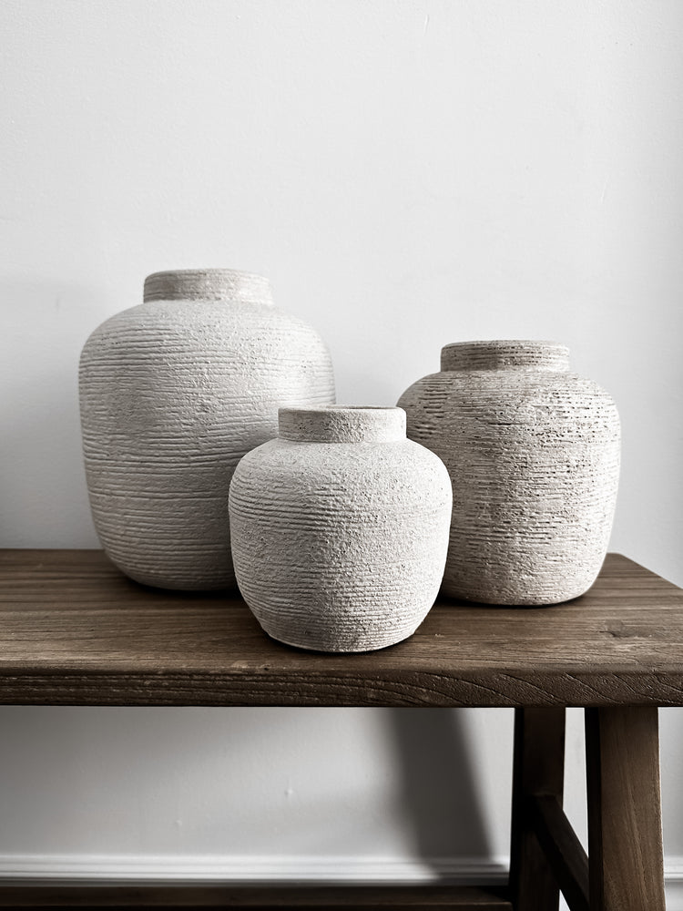 Peaky Vase in Concrete - M