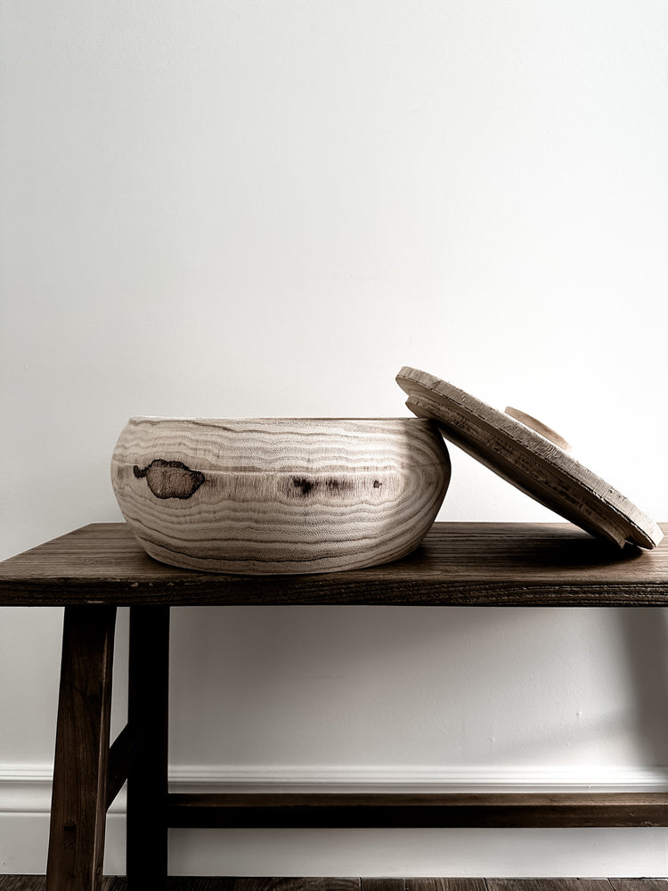 Paulownia Wood Large Bowl with Lid