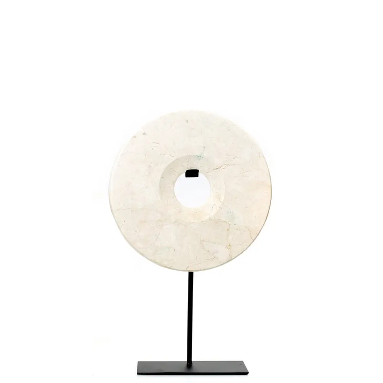 marble disc on stand / medium